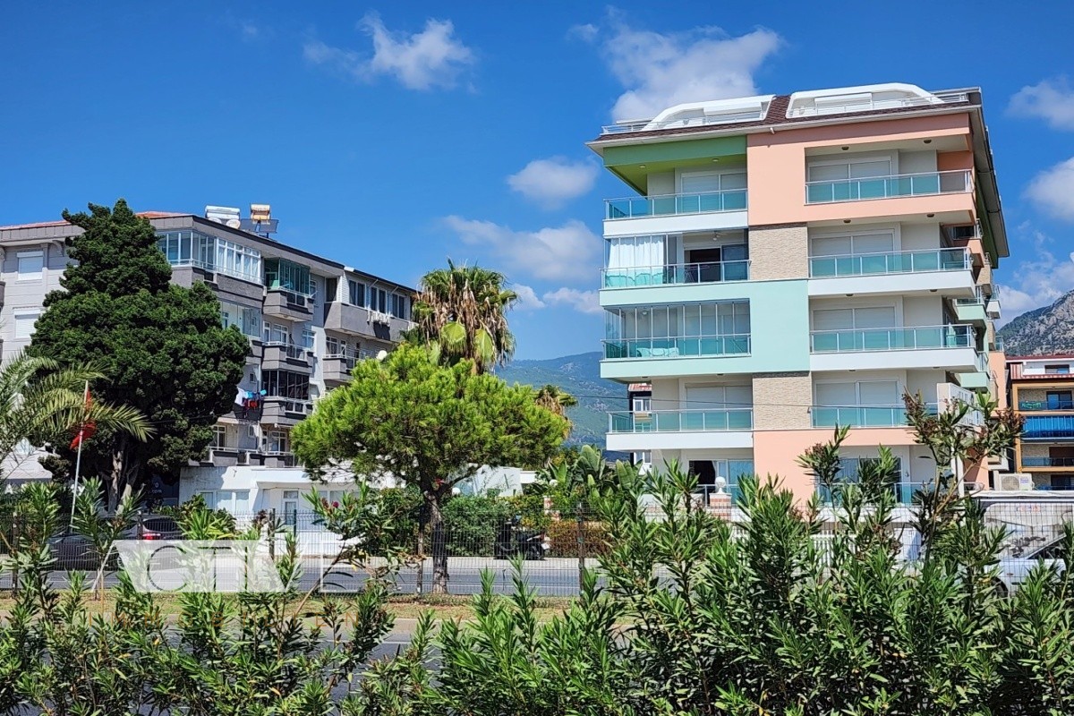 Wohnung 62qm direkt am Meer in Alanya, 1 Schlafzimmer, 1 Bad, Pool, gepflegte Anlage