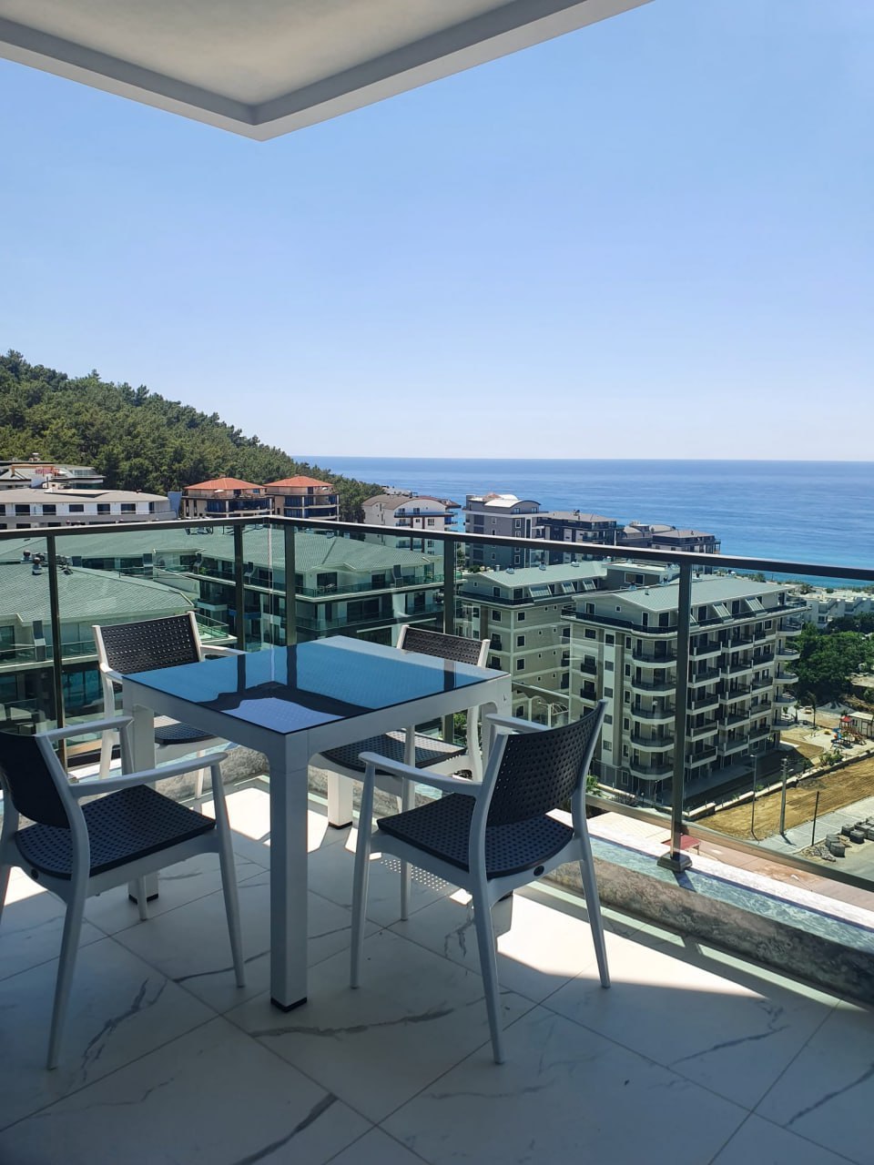 Apartment in Alanya mit Meerblick, 1 Schlafzimmer, 1 Bad, direkt am Meer