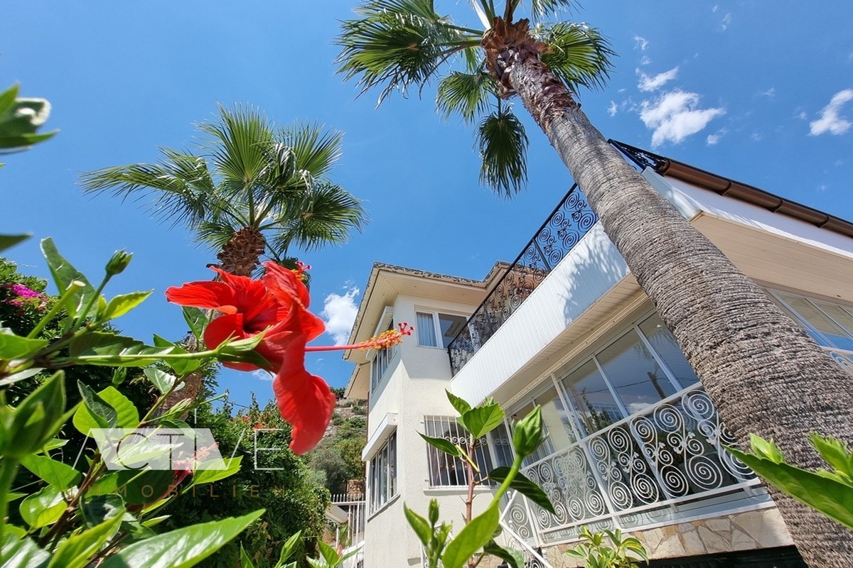 Panorama Villa 180qm mit Meerblick in Alanya, privater Pool, 3 Schlafzimmer, 2 Bäder