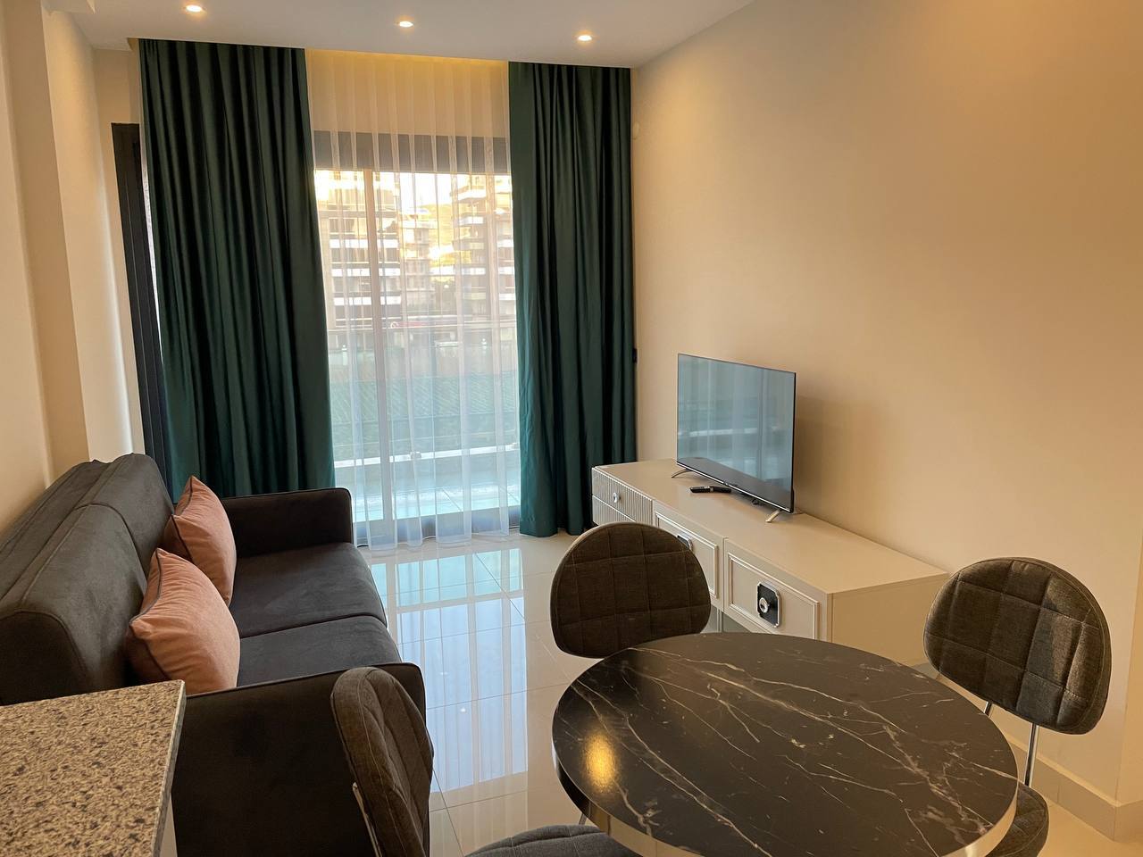 Apartment in Alanya, 1 Schlafzimmer, 1 Bad, 50 Meter zum Strand