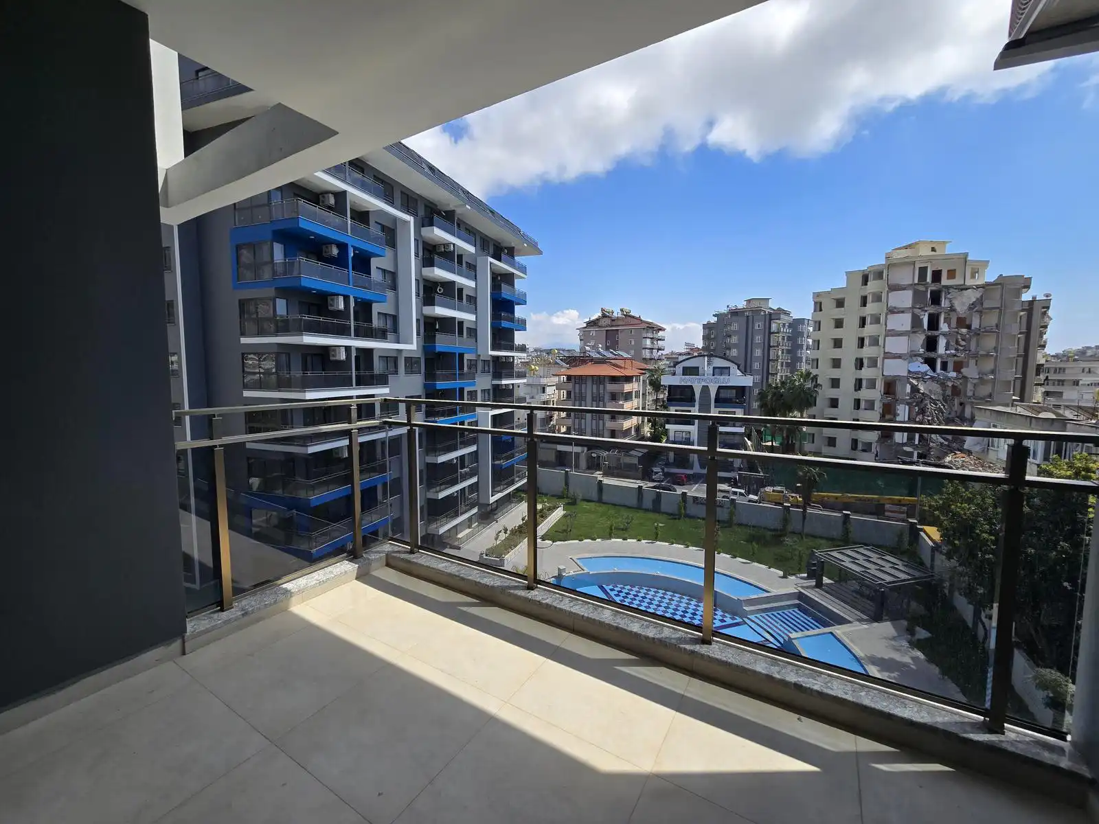 Wohnung 60qm in Alanya, 1 Schlafzimmer, 1 Bad, Pool, 600 Meter zum Kleopatra-Strand