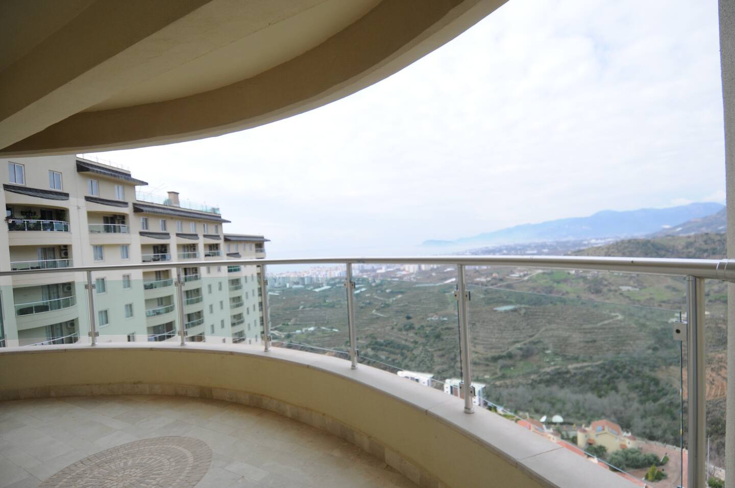 Penthaus in Alanya-Gold City, Meerblick, 3 Schlafzimmer, 2 Bäder, 2 Etagen