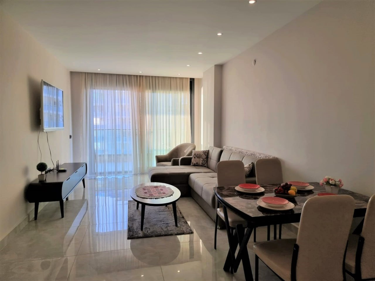 Apartment in Alanya mit Meerblick, 1 Schlafzimmer, 1 Bad, direkt am Strand