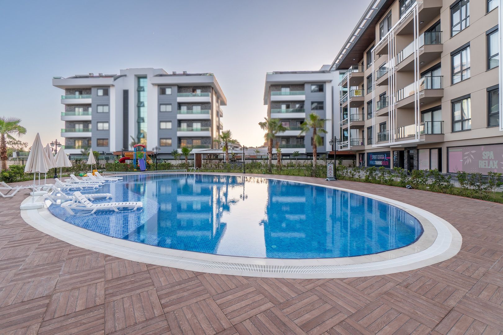 Penthaus 190qm in Alanya, 3 Schlafzimmer, 2 Bäder, 2 km vom Meer entfernt, Pool, 2 Etagen, 6 Personen