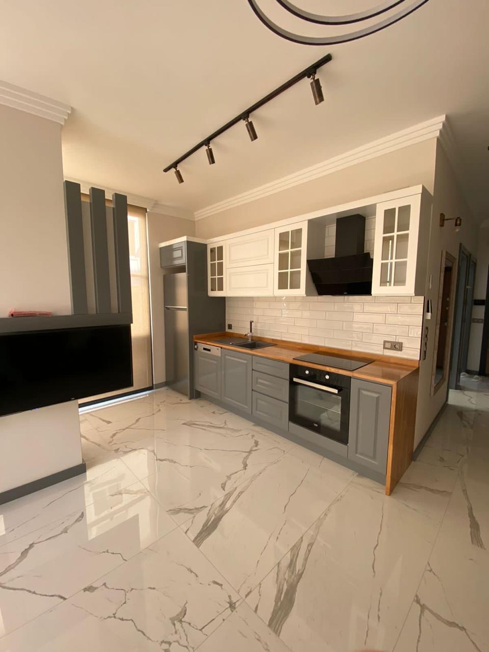 Wohnung 75qm in Alanya Zentrum, 2 Schlafzimmer, 1 Badezimmer, 150 Meter vom Kleopatra-Strand entfernt