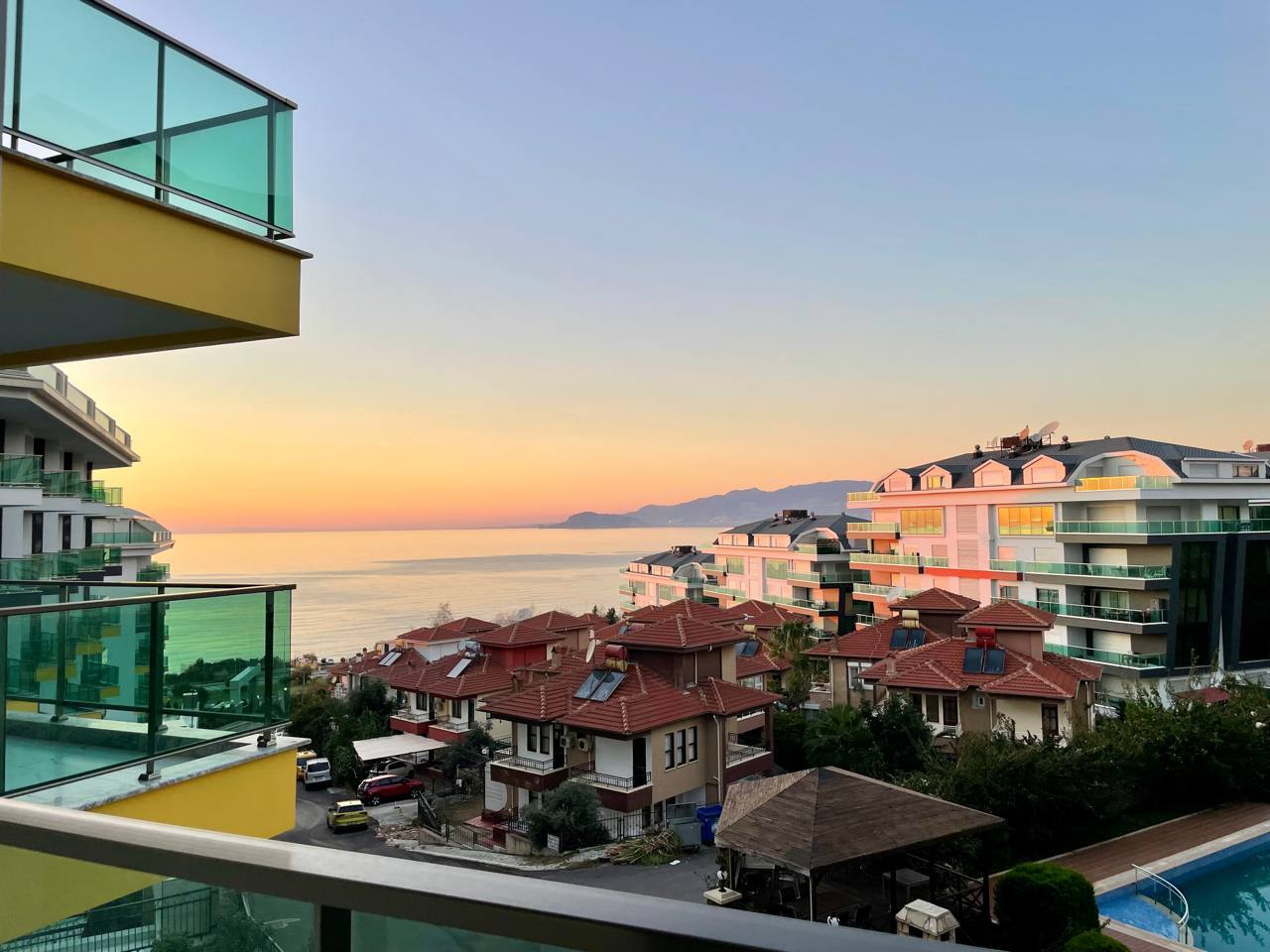 Apartment in Alanya mit Meerblick, 1 Schlafzimmer, 1 Bad, direkt am Meer