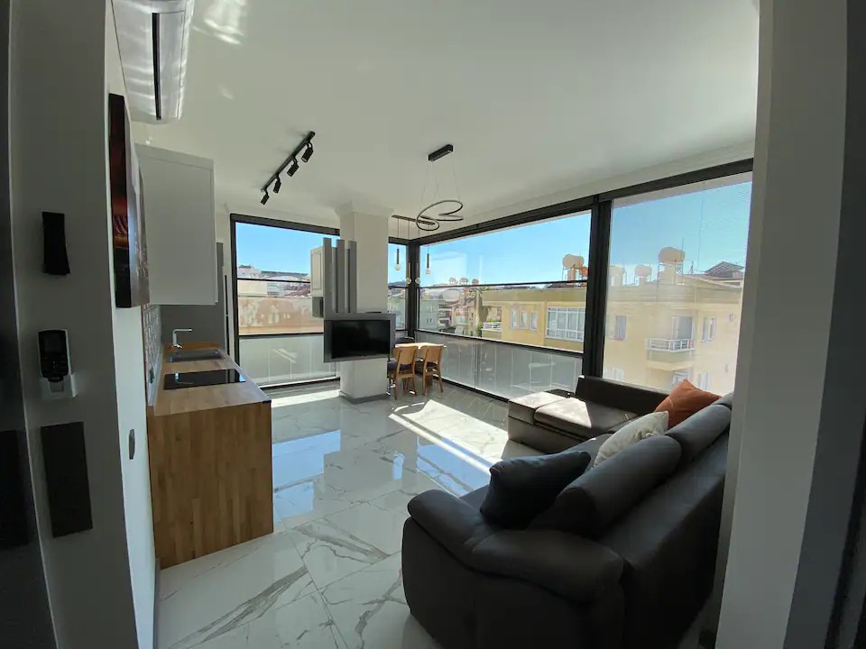 Wohnung 70qm in Alanya Zentrum, 1 Schlafzimmer, 1 Badezimmer, 150 Meter vom Kleopatra-Strand entfernt