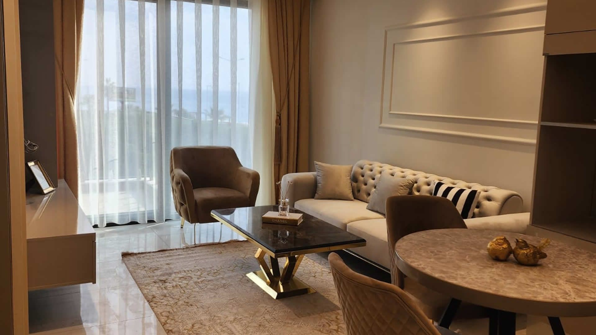 Apartment 55qm in Alanya, Meerblick, 1 Schlafzimmer, 1 Bad, direkt am Meer