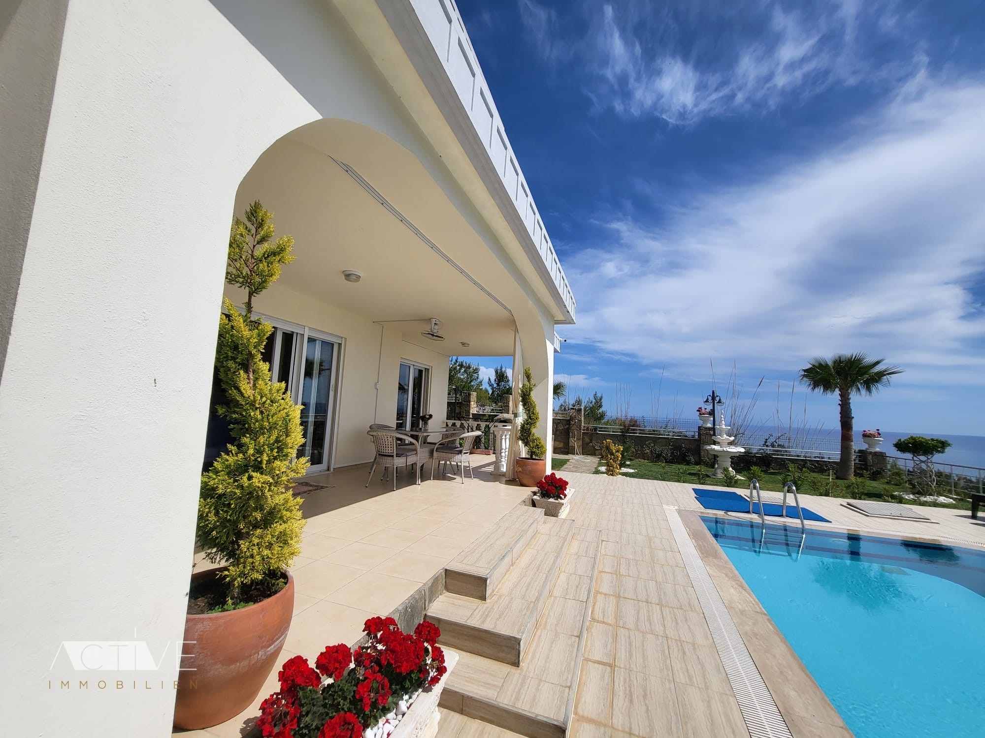 Villa 190qm mit Meerblick in Alanya, privater Pool, 3 Schlafzimmer, 3 Bäder, 2 Etagen